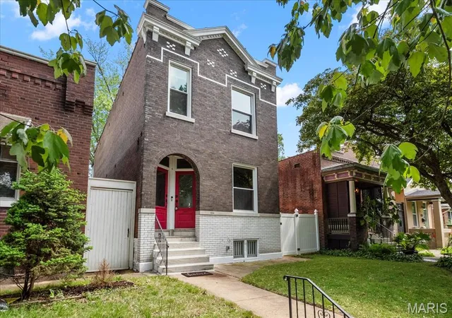 Single Family Residence at 5518 Alaska Ave, Saint Louis, MO 63111 | MLS# MIS25028333 | | Sold on 2025-08-01