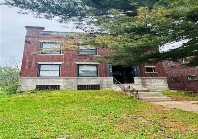 Photo 2 of Multi Family at 3614 Alberta St, Saint Louis, MO 63116 | MLS# MIS25028518 | | Sold on 2025-09-10