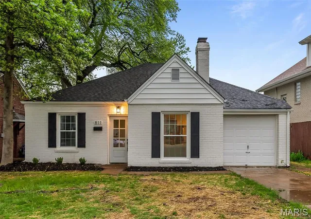 Single Family Residence at 811 Brownell Ave, Saint Louis, MO 63122 | MLS# MIS25028567 | | Sold on 2025-06-05