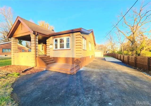 Photo 1 of Single Family Residence at 436 Hern Ave, Saint Louis, MO 63135 | MLS# MIS25028655 |  | Sold on 2025-07-17