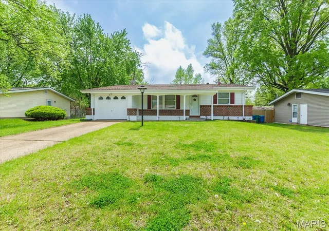 Photo 1 of Single Family Residence at 1338 Petite Dr, Saint Louis, MO 63138 | MLS# MIS25028676 |  | Sold on 2025-06-24