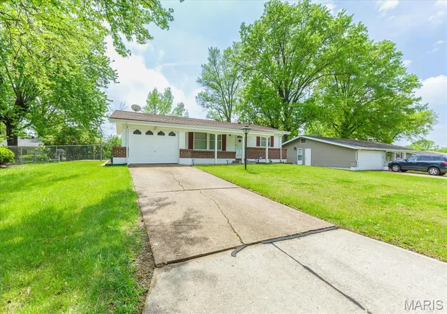 Photo 2 of Single Family Residence at 1338 Petite Dr, Saint Louis, MO 63138 | MLS# MIS25028676 |  | Sold on 2025-06-24