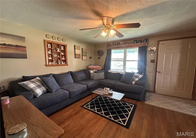 Photo 2 of Single Family Residence at 201 W Street, New London, MO 63459 | MLS# MIS25028703 | | Sold on 2025-07-03