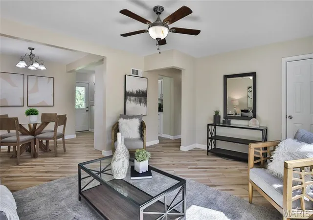 Photo 4 of Single Family Residence at 10628 Roxanna Dr, Saint Louis, MO 63128 | MLS# MIS25028710 | | Sold on 2025-06-12
