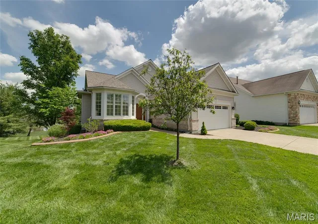 Photo 2 of Single Family Residence at 209 Pigeon Dr #S, Lake Saint Louis, MO 63367 | MLS# MIS25028897 | | Sold on 2025-09-04