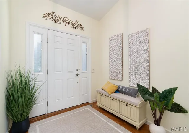 Photo 4 of Single Family Residence at 209 Pigeon Dr #S, Lake Saint Louis, MO 63367 | MLS# MIS25028897 | | Sold on 2025-09-04