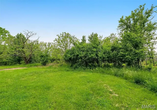 Photo 1 of Land at 7495 Becker Rd, Saint Louis, MO 63129 | MLS# MIS25029205 | | Sold on 2026-01-23