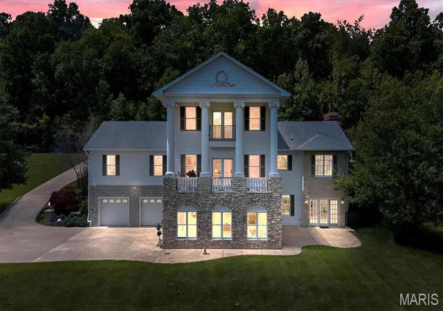 2nd image of 590 Fairway Dr, Union, MO 63084 | MLS# MIS25029272