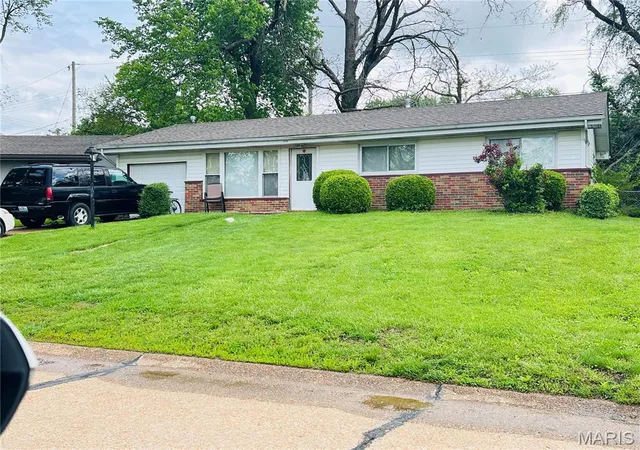 Photo 2 of Single Family Residence at 9446 Dawn Ct, Saint Louis, MO 63136 | MLS# MIS25029381 | | Sold on 2025-06-25