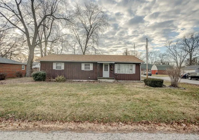 Photo 2 of Single Family Residence at 3329 Dix Ave, Saint Louis, MO 63114 | MLS# MIS25029408 | | Sold on 2025-05-23