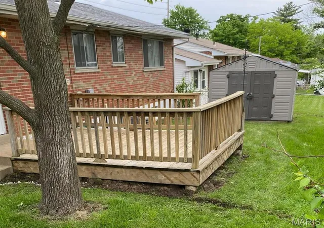 Photo 3 of Single Family Residence at 2120 Union Rd, Saint Louis, MO 63125 | MLS# MIS25029454 |  | Sold on 2025-05-13