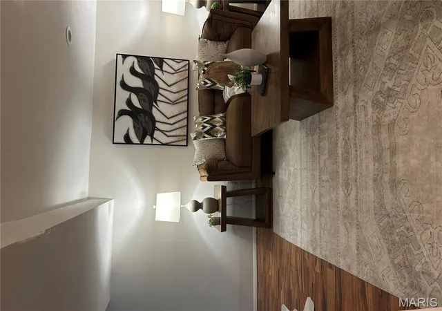 Photo 4 of Single Family Residence at 649 Craigwoods Dr, Saint Louis, MO 63122 | MLS# MIS25029500 |  | Sold on 2025-06-04