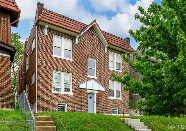 Photo 2 of Multi Family at 4175 Mcree Ave, Saint Louis, MO 63110 | MLS# MIS25029536 |  | Sold on 2025-06-17