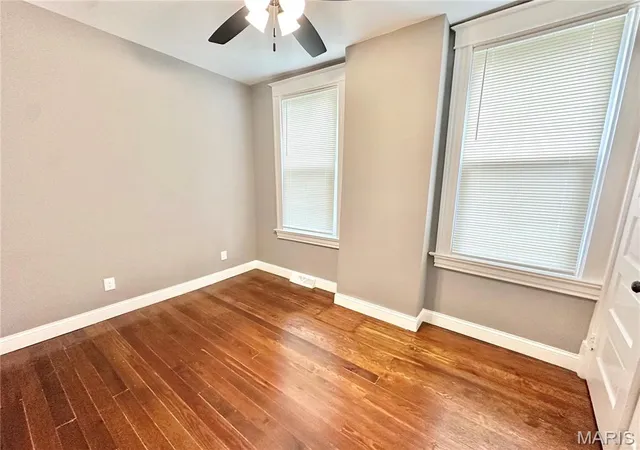 Photo 4 of Single Family Residence at 2806 Keokuk St, Saint Louis, MO 63118 | MLS# MIS25029683 | | Sold on 2025-12-19