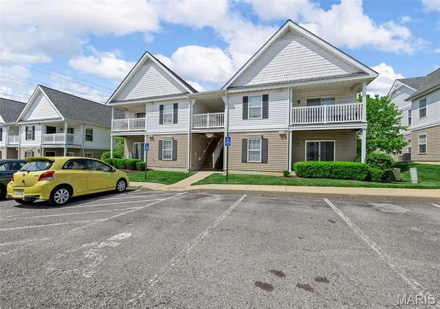 Condominium at 9732 Crayford Rd #5D, Saint Louis, MO 63123 | MLS# MIS25029826 | | Sold on 2025-06-17
