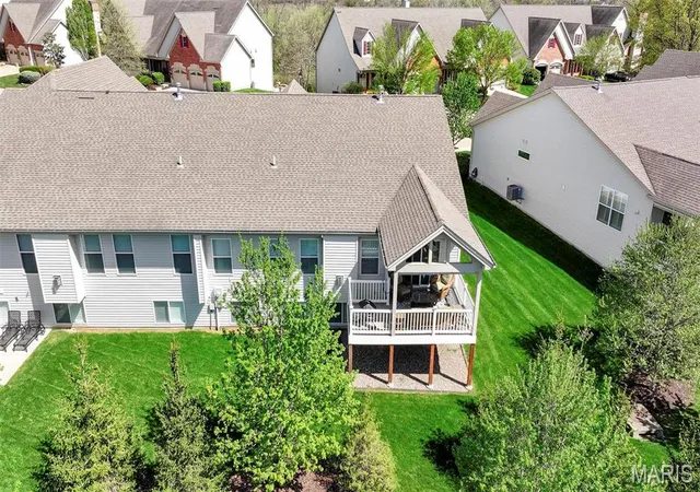 Photo 3 of Villa at 1109 Spruce Forest Dr, Lake Saint Louis, MO 63367 | MLS# MIS25029941 | | Sold on 2025-10-30
