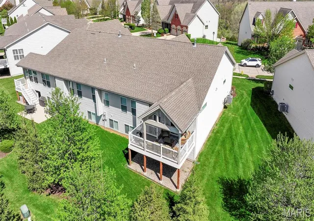 Photo 4 of Villa at 1109 Spruce Forest Dr, Lake Saint Louis, MO 63367 | MLS# MIS25029941 | | Sold on 2025-10-30