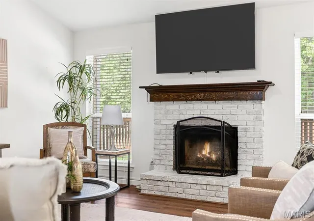 Photo 2 of Single Family Residence at 1252 Crooked Creek Dr, Saint Charles, MO 63304 | MLS# MIS25030034 |  | Sold on 2025-06-17