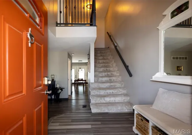 Photo 4 of Townhouse at 62 Spring Song Ct #D, Saint Peters, MO 63376 | MLS# MIS25030148 | | Sold on 2025-07-25