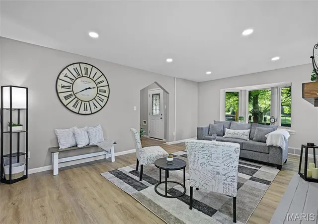Photo 4 of Single Family Residence at 3554 Brown Rd, Saint Louis, MO 63114 | MLS# MIS25030260 | | Sold on 2025-05-29