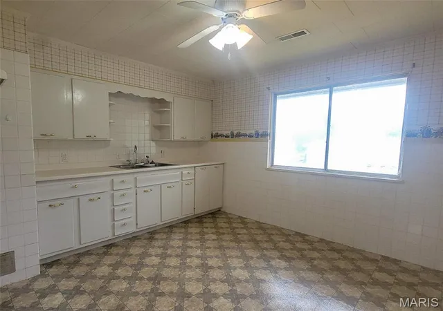 Photo 5 of Single Family Residence at 212 Virginia, Fredericktown, MO 63645 | MLS# MIS25030325 | | Sold on 2025-07-24