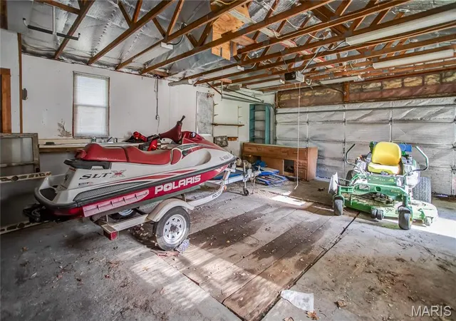 Photo 3 of Single family home for sale at 212 Franklin St, Hardin, IL 62047 | MLS# MIS25030395 | Listing updated on 2026-03-07