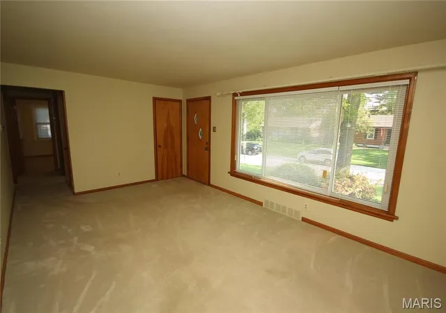 Photo 2 of Single Family Residence at 9844 Boulder Ct, Saint Louis, MO 63119 | MLS# MIS25030732 |  | Sold on 2025-05-30