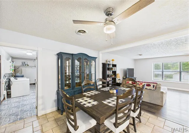 Photo 4 of Single Family Residence at 14469 Tailor Rd, Saint Robert, MO 65584 | MLS# MIS25031018 |  | Sold on 2025-08-20