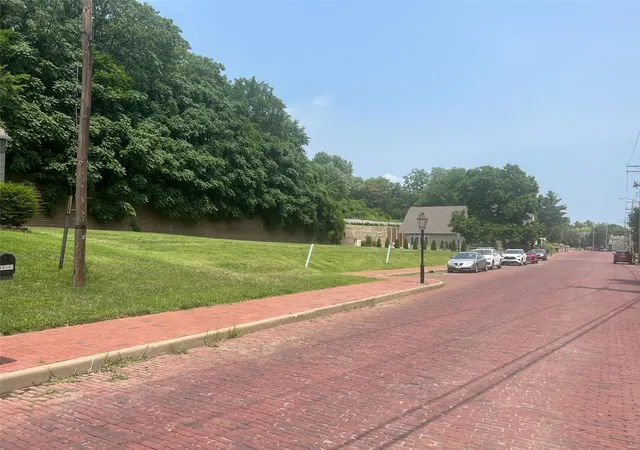 Photo 3 of Land for sale at 1119 S Main St, Saint Charles, MO 63301 | MLS# 23043609 | Listing updated on 2024-09-13