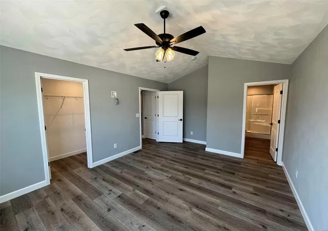 Photo 4 of Single family home for sale at 411 Lebanon Ave Rd, Belleville, IL 62220 | MLS# 24000169 | Listing updated on 2024-06-27