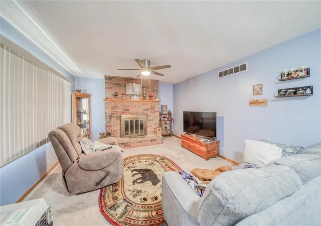 Photo 2 of Single family home for sale at 27 Saint Ann Ave, Saint James, MO 65559 | MLS# 24005866 | Listing updated on 2024-08-21