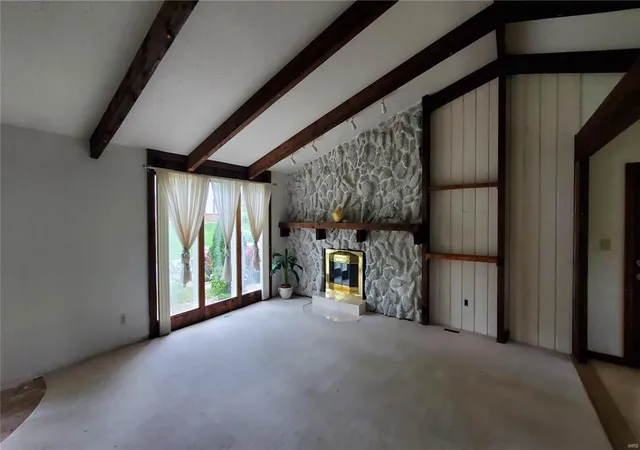 Photo 4 of Single family home for sale at 30 Picardy Dr, Lake Saint Louis, MO 63367 | MLS# 24022726 | Listing updated on 2024-09-09