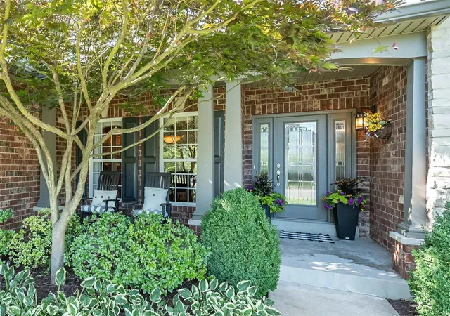 Photo 3 of Single family home for sale at 164 Point Lansing Cir, Twin Oaks, MO 63021 | MLS# 24025662 | Listing updated on 2024-08-12