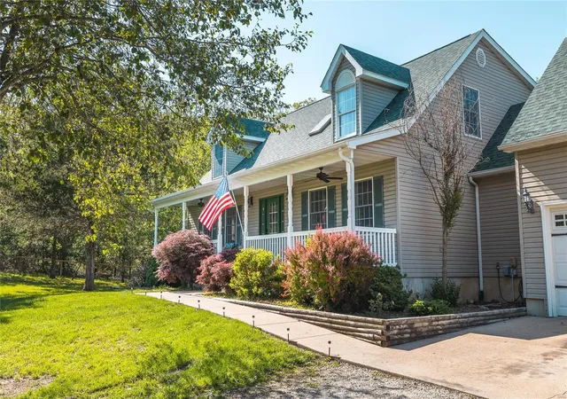 Photo 2 of Single family home for sale at 12300 Jeffery's Pl, Rolla, MO 65401 | MLS# 24026763 | Listing updated on 2024-12-18