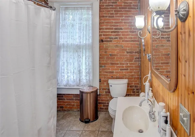 Photo 3 of Single family home for sale at 302 West 3rd, Sparta, IL 62286 | MLS# 24029094 | Listing updated on 2024-11-15
