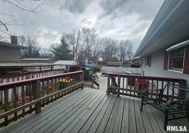 Photo 3 of Single family home for sale at 801 Queens Way, Pinckneyville, IL 62274 | MLS# 24029121 | Listing updated on 2024-08-16