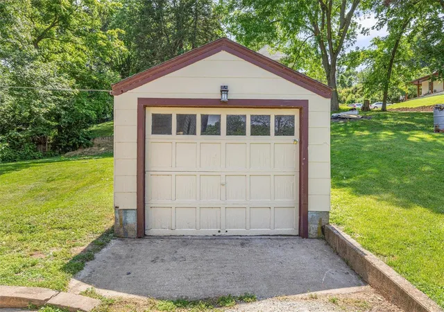 Photo 3 of Single family home for sale at 789 N Main St, Sainte Genevieve, MO 63670 | MLS# 24034042 | Listing updated on 2024-12-09