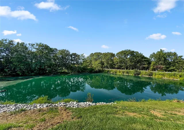 Photo 3 of Single family home for sale at 1981 Cement Holw Rd, East Carondelet, IL 62240 | MLS# 24034064 | Listing updated on 2024-11-18