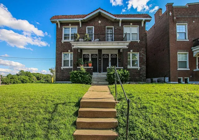 Photo 1 of Multi family home for sale at 1822 Russell Blvd, Saint Louis, MO 63104 | MLS# 24038078 | Listing updated on 2024-09-03