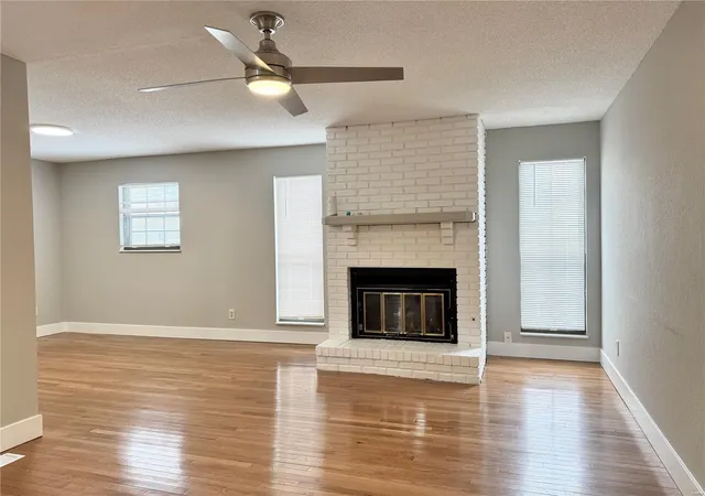 Photo 2 of Single family home for sale at 2 Emery Ct, Belleville, IL 62226 | MLS# 24039731 | Listing updated on 2024-12-15