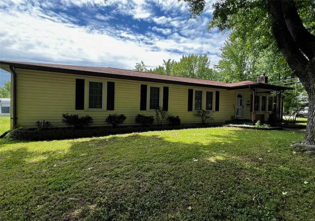 Photo 1 of Single family home for sale at 228 Opal St, Saint James, MO 65559 | MLS# 24039984 | Listing updated on 2024-10-28
