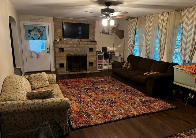 Photo 3 of Single family home for sale at 228 Opal St, Saint James, MO 65559 | MLS# 24039984 | Listing updated on 2024-10-28