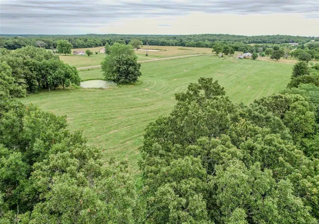 Photo 3 of House for sale at 658 W State Rd H, Stoutland, MO 65567 | MLS# 24041979 | Listing updated on 2024-12-16