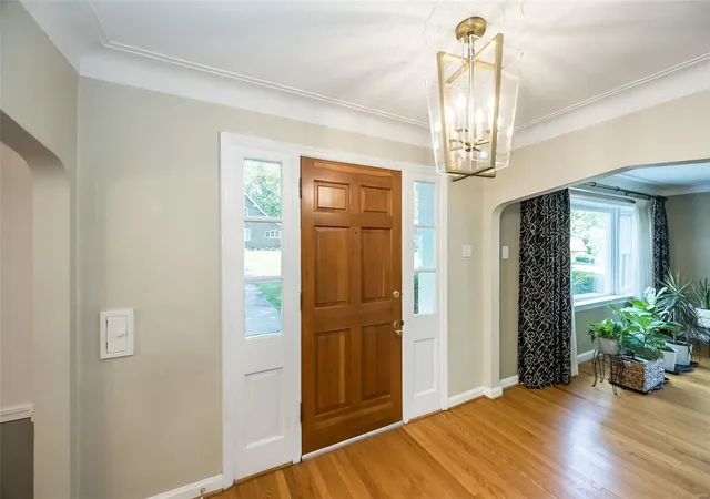 Photo 3 of Single family home for sale at 79 Bellerive, Saint Louis, MO 63121 | MLS# 24044972 | Listing updated on 2024-12-05