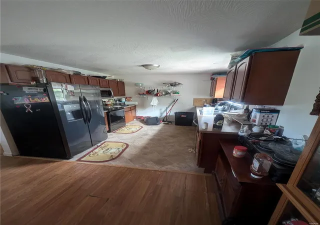 Photo 3 of Single family home for sale at 24310 Tigger, Saint Robert, MO 65584 | MLS# 24047402 | Listing updated on 2024-11-27