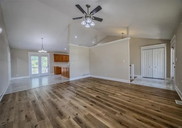 Photo 4 of Single family home for sale at 126 Ridgeview Dr, Saint Robert, MO 65584 | MLS# 24047435 | Listing updated on 2024-09-21