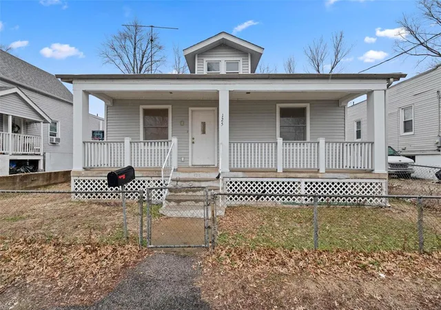 Photo 1 of Single family home for sale at 125 E Holden Ave, Saint Louis, MO 63125 | MLS# 24047703 | Listing updated on 2025-03-05