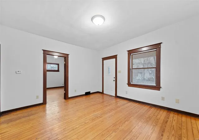 Photo 3 of Single family home for sale at 125 E Holden Ave, Saint Louis, MO 63125 | MLS# 24047703 | Listing updated on 2025-03-05