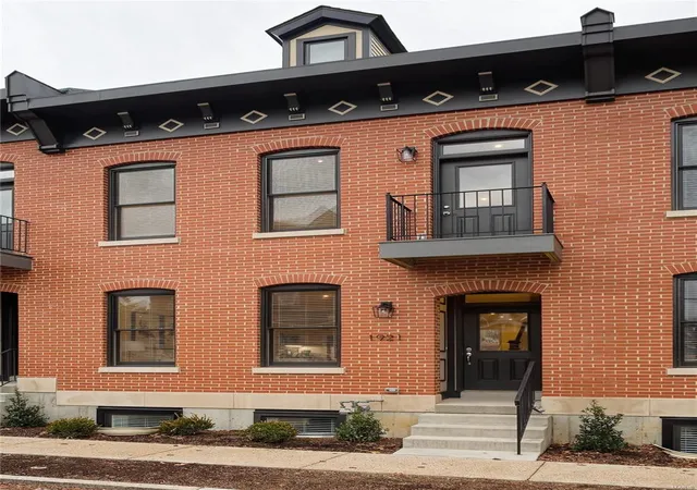 Photo 1 of Townhouse for sale at 1921 Pestalozzi Ave, Saint Louis, MO 63118 | MLS# 24047969 | Listing updated on 2024-08-23