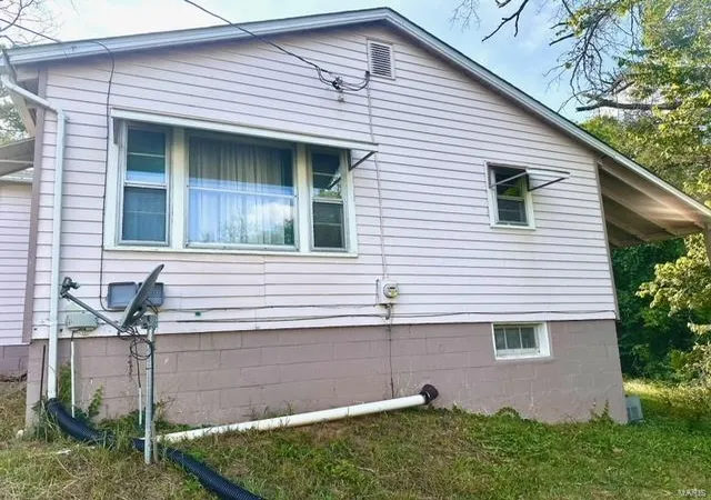 Photo 3 of Single family home for sale at 632 N Division St, Bonne Terre, MO 63628 | MLS# 24049289 | Listing updated on 2024-10-18